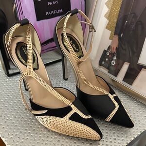 Black and Gold Stiletto Heels Luxury Inspired NWOT